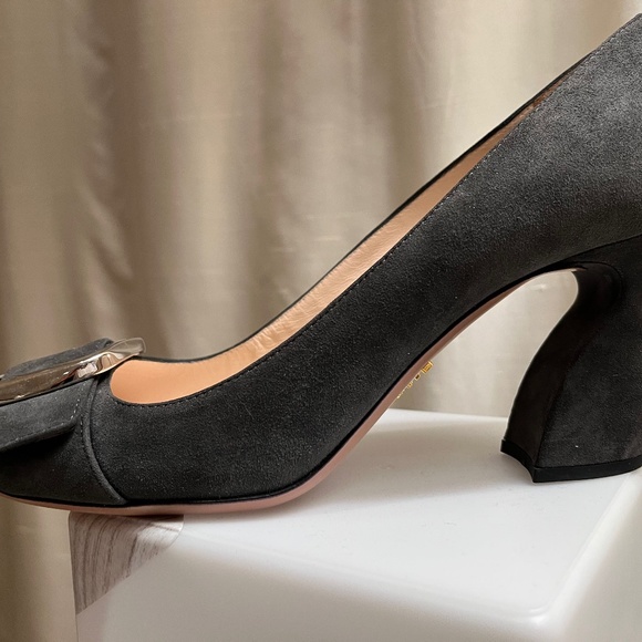 NEW! Prada shoes - Picture 1 of 7